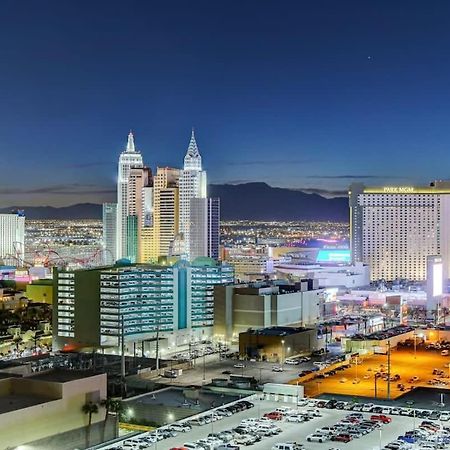 Mgm Signature-33-709 F1 Track & Strip View Balcony Las Vegas Esterno foto