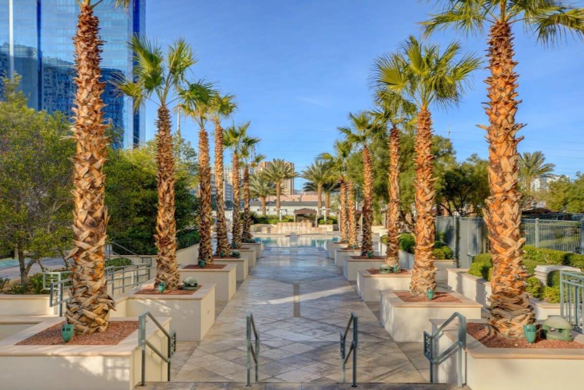Mgm Signature-33-709 F1 Track & Strip View Balcony Las Vegas Esterno foto