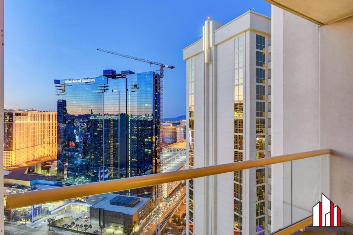 Mgm Signature-33-709 F1 Track & Strip View Balcony Las Vegas Esterno foto
